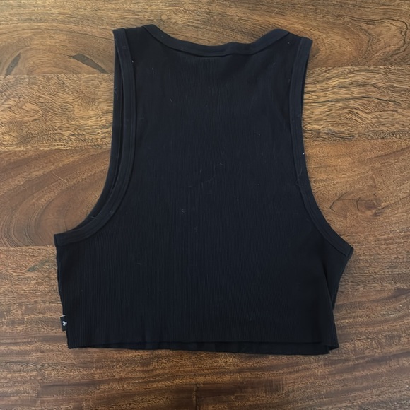 Aritzia TNA tank top black - Picture 4 of 7